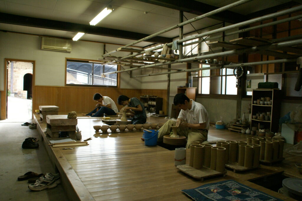 有限会社泉流山（山口県）陶器作り